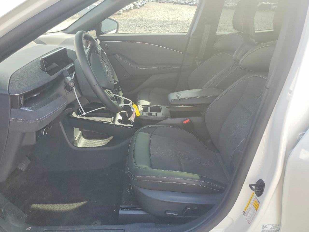 2025 Ford Mustang Mach-E Gt - zdjęcie 7