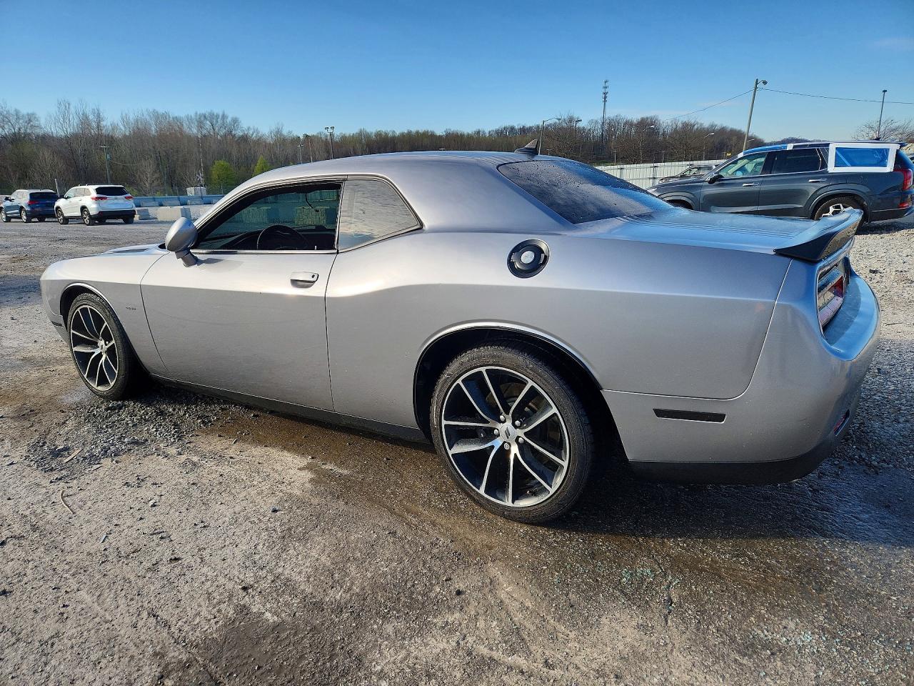 2018 Dodge Challenger R/T - zdjęcie 2
