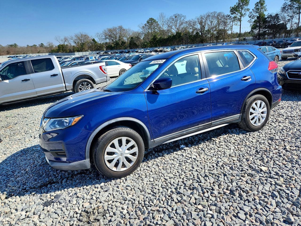 2017 Nissan Rogue S - zdjęcie główne