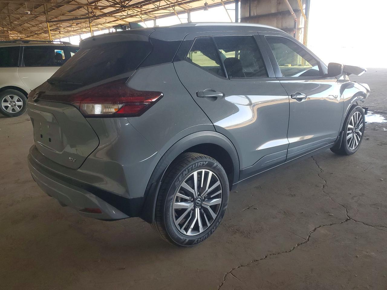 2022 Nissan Kicks Sv - zdjęcie 3