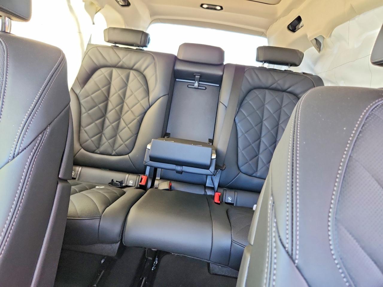 2025 BMW X7 xDrive40I - zdjęcie 10