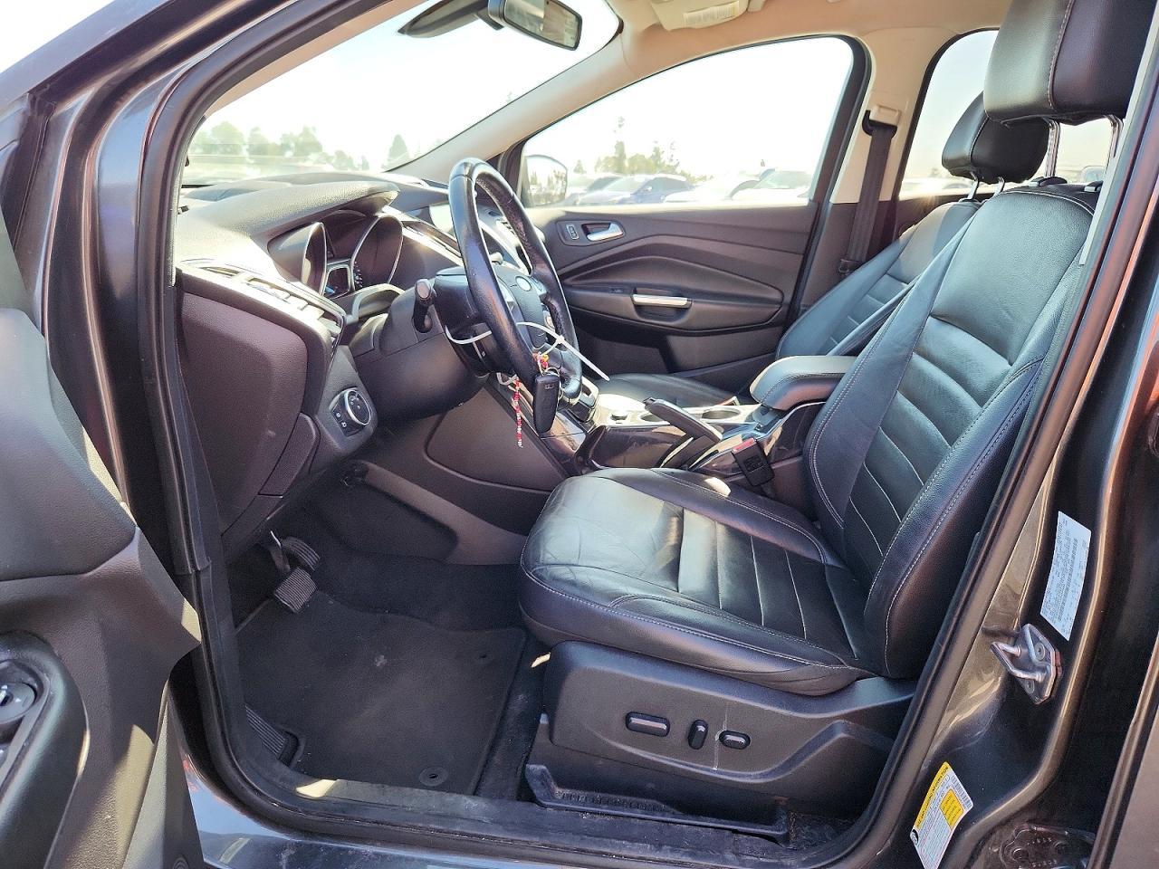 2016 Ford Escape Titanium - zdjęcie 7