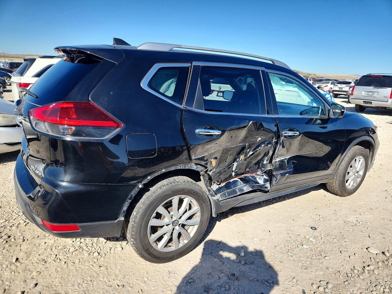 2020 Nissan Rogue Sv - zdjęcie 3