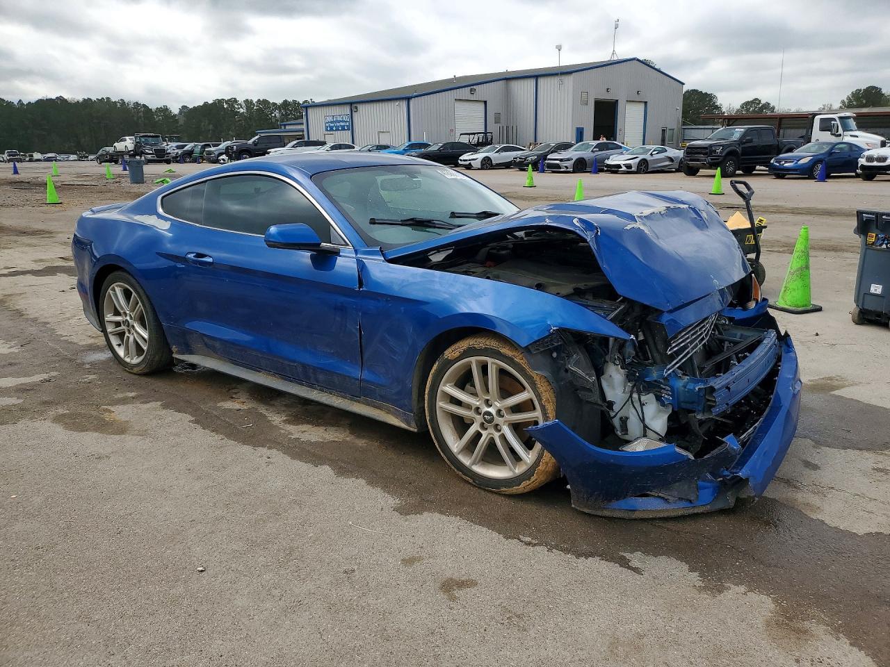 2017 Ford Mustang - zdjęcie 4