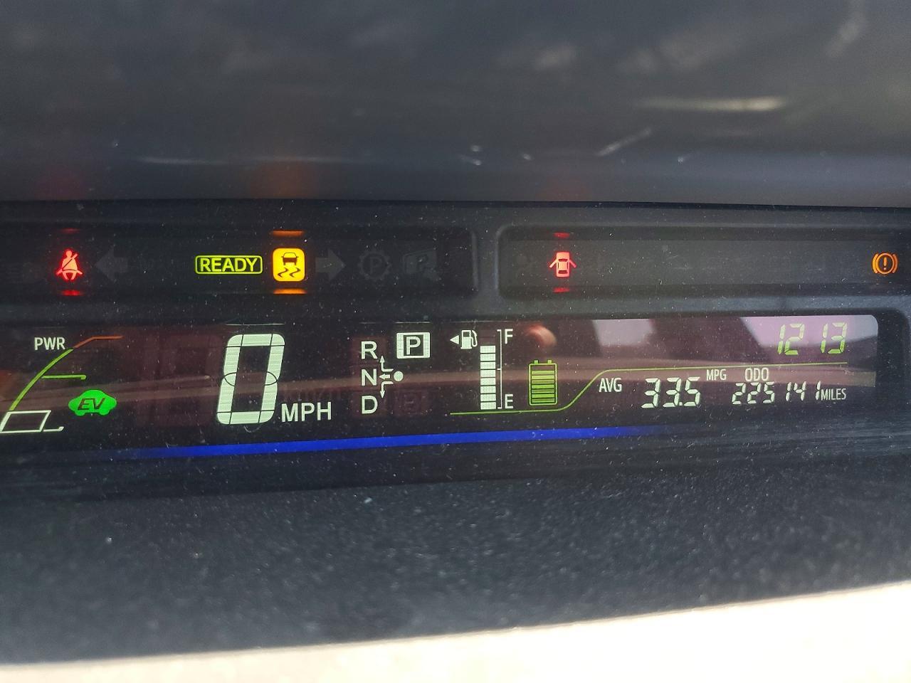 2014 Toyota Prius V Five - zdjęcie 9