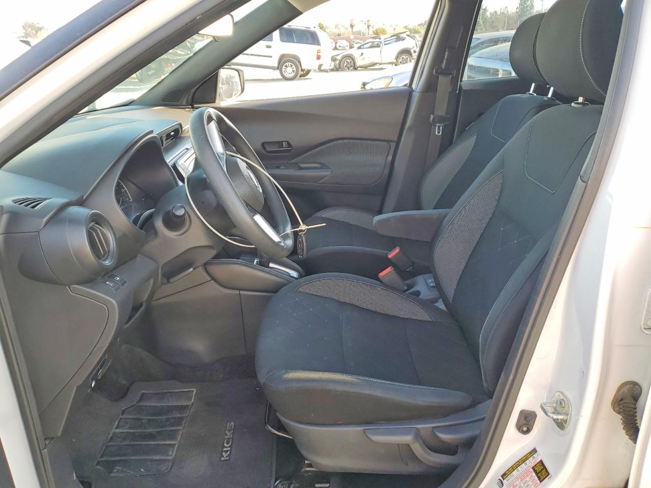 2019 Nissan Kicks S - zdjęcie 7