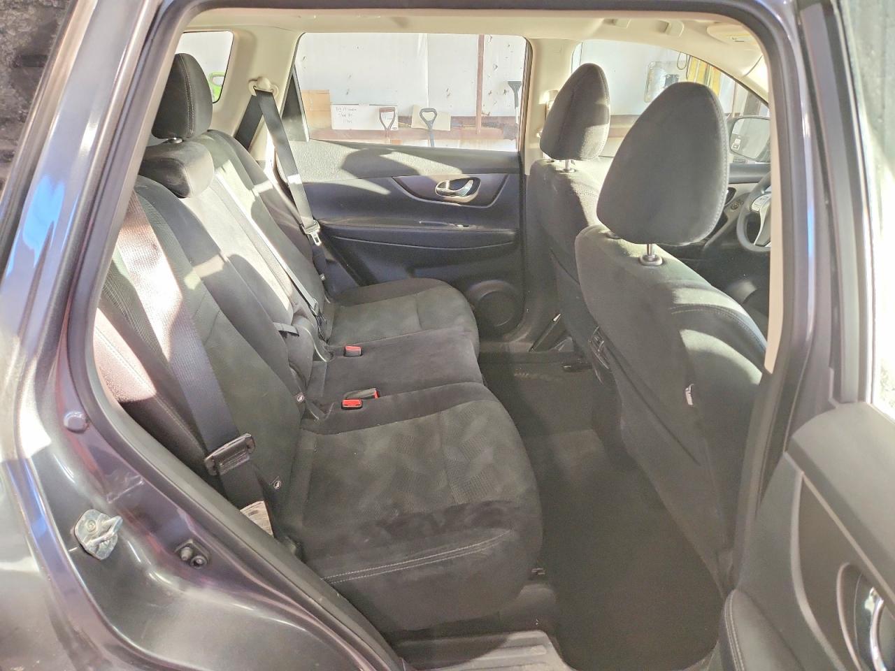 2016 Nissan Rogue S - zdjęcie 11