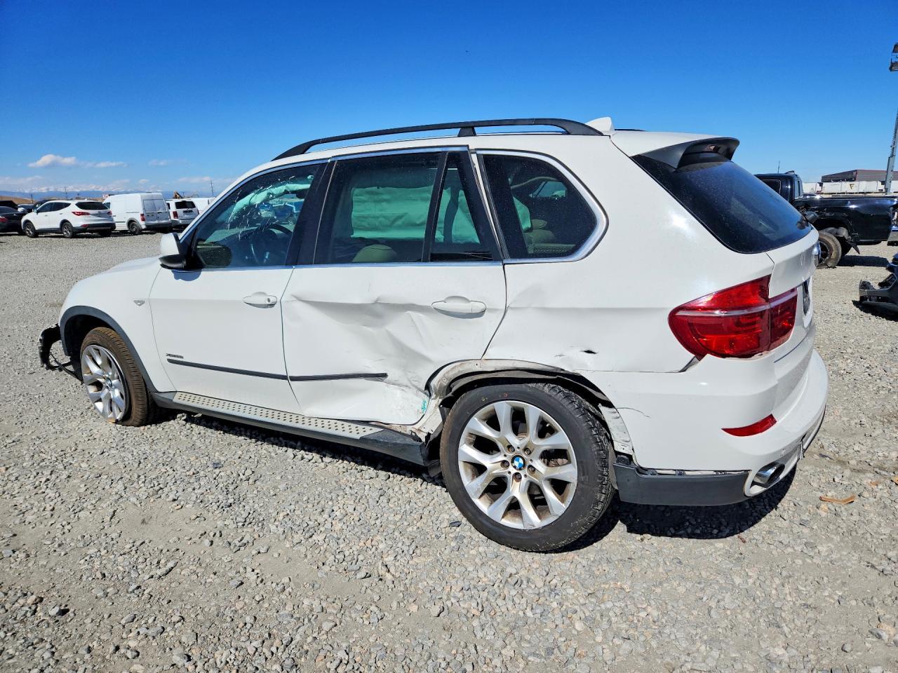 2013 BMW X5 xDrive35I - zdjęcie 2