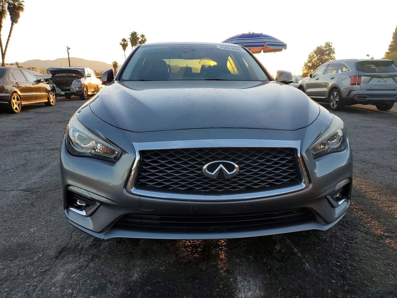 2018 Infiniti Q50 3.0T Luxe - zdjęcie 5