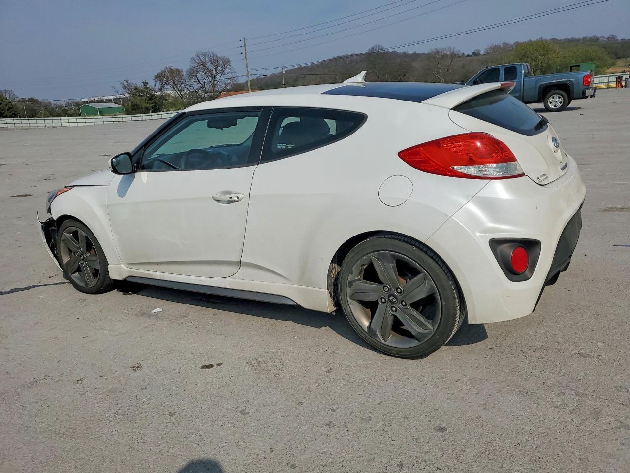 2015 Hyundai Veloster Turbo - zdjęcie 2