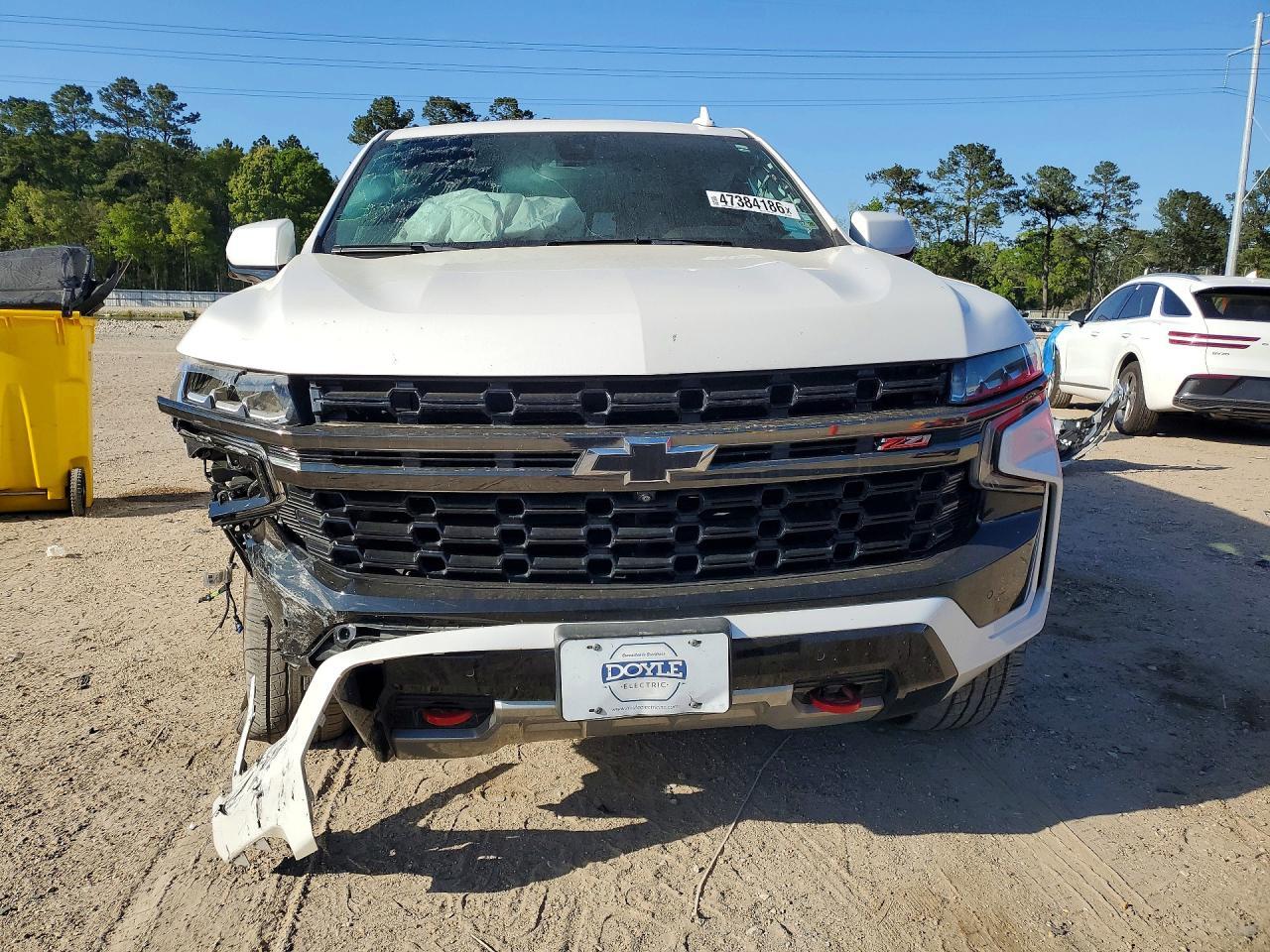 2021 Chevrolet Tahoe K1500 Z71 - zdjęcie 5
