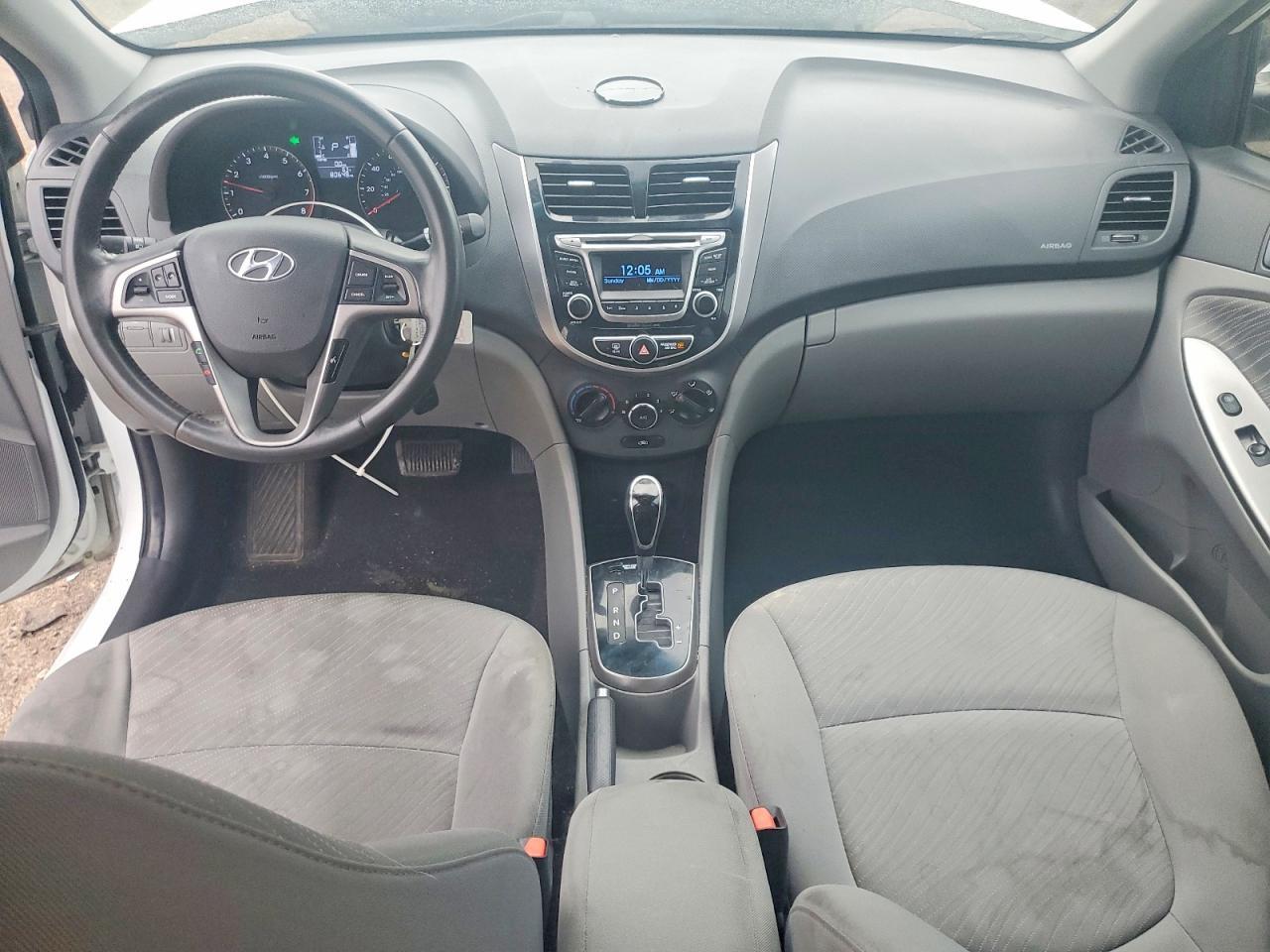 2016 Hyundai Accent Se - zdjęcie 8