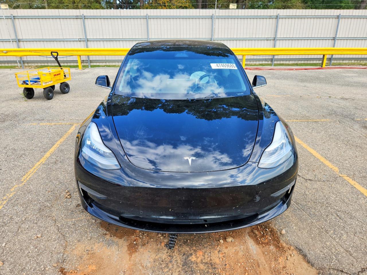2019 Tesla Model 3 - zdjęcie 5
