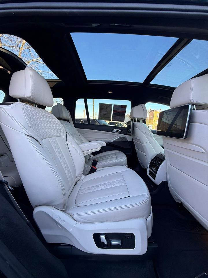2019 BMW X7 xDrive50I - zdjęcie 14