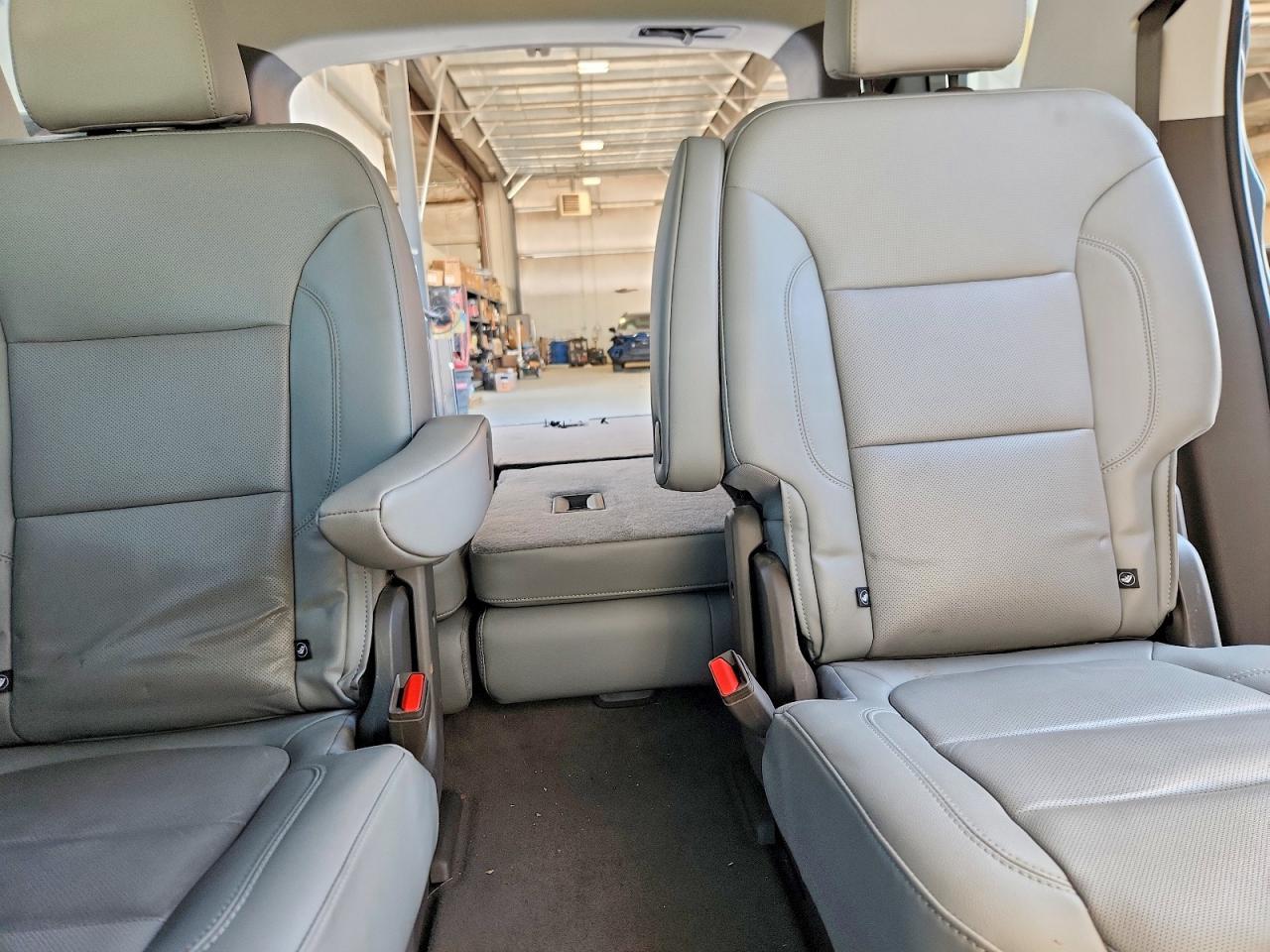 2021 Chevrolet Traverse Premier - zdjęcie 10