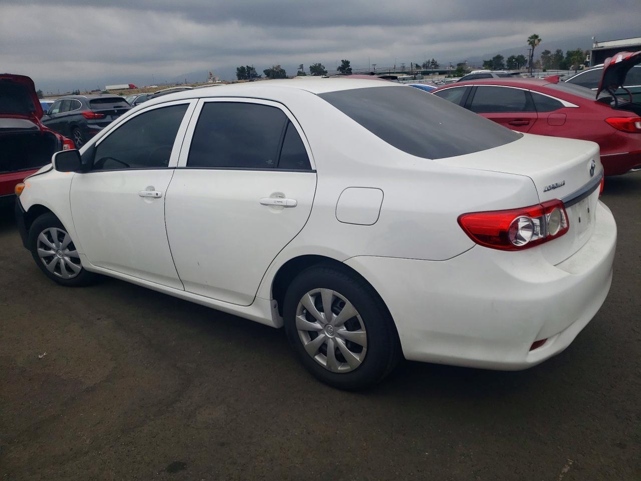 2019 Toyota Corolla L - zdjęcie 2