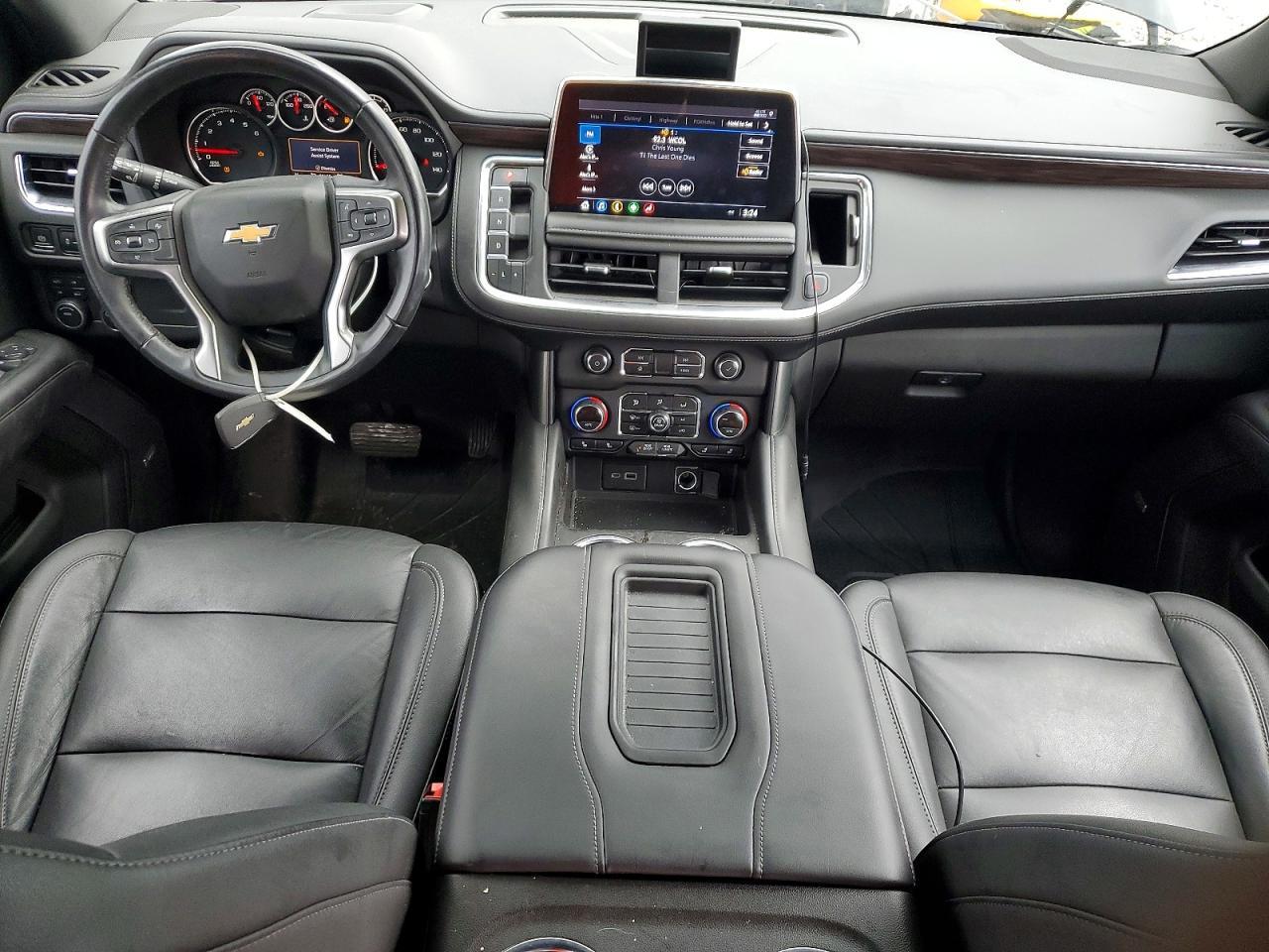 2021 Chevrolet Suburban K1500 Lt - zdjęcie 8