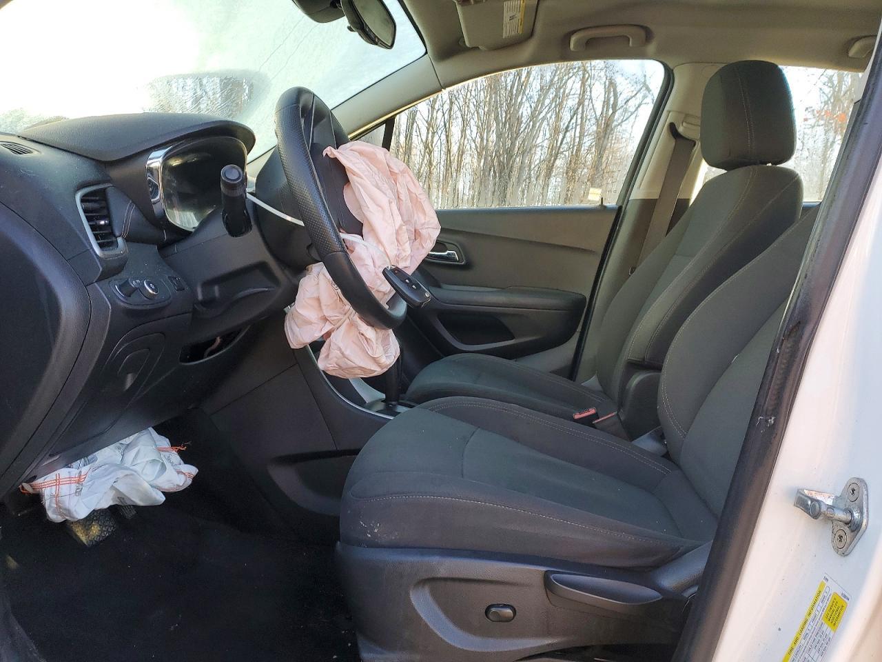 2020 Chevrolet Trax Ls - zdjęcie 7