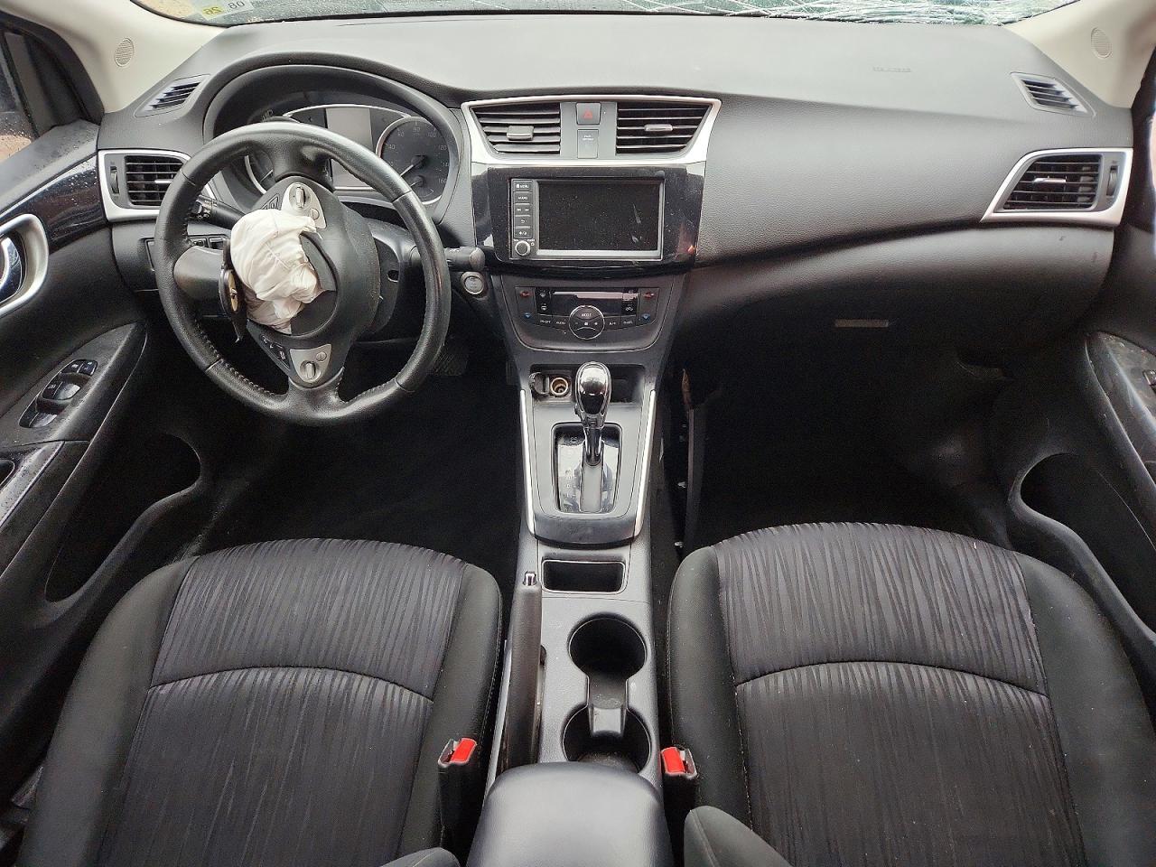 2019 Nissan Sentra Sv - zdjęcie 8