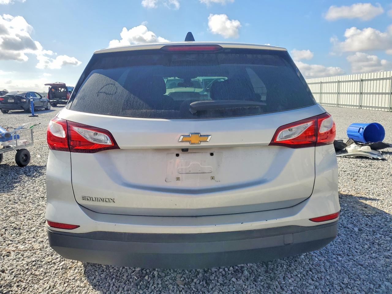 2020 Chevrolet Equinox Ls - zdjęcie 6