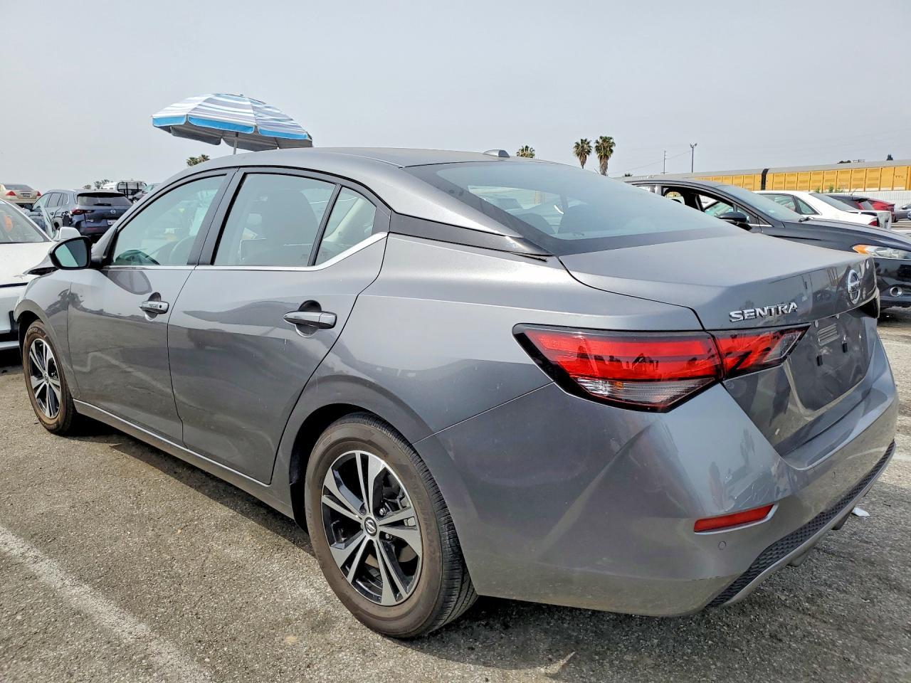 2022 Nissan Sentra Sv - zdjęcie 2