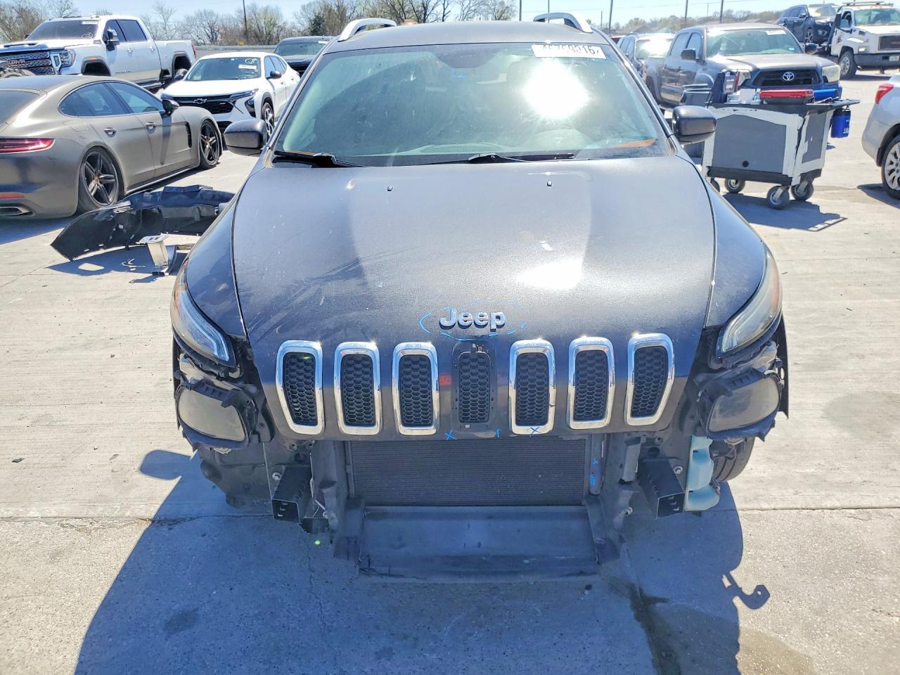 2016 Jeep Cherokee Latitude - zdjęcie 5