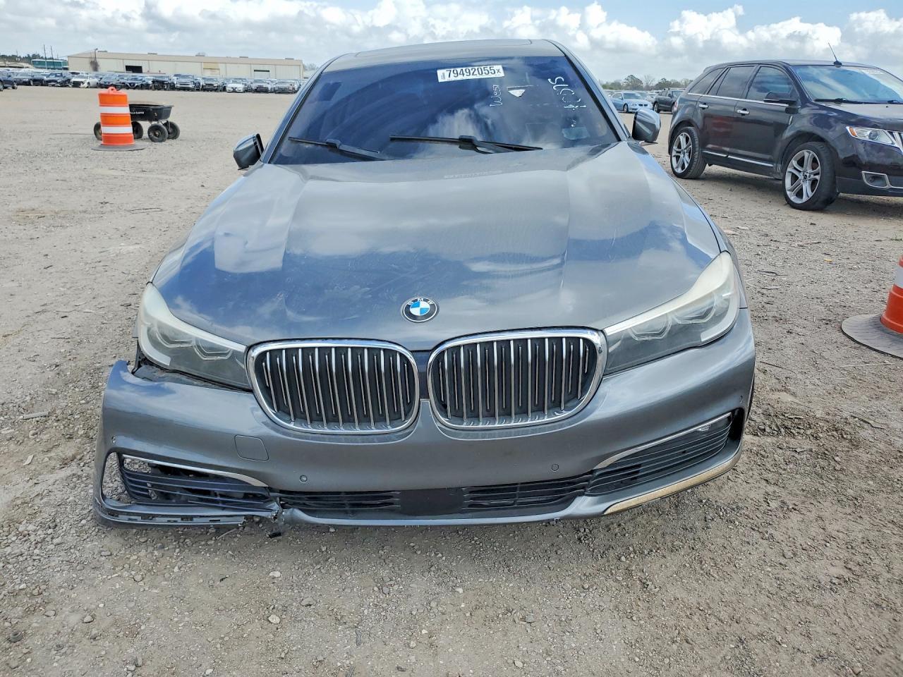 2017 BMW 740 I - zdjęcie 5