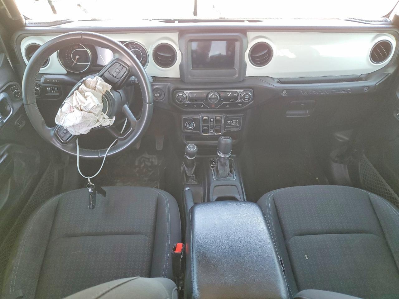 2021 Jeep Wrangler Unlimited Sport - zdjęcie 8