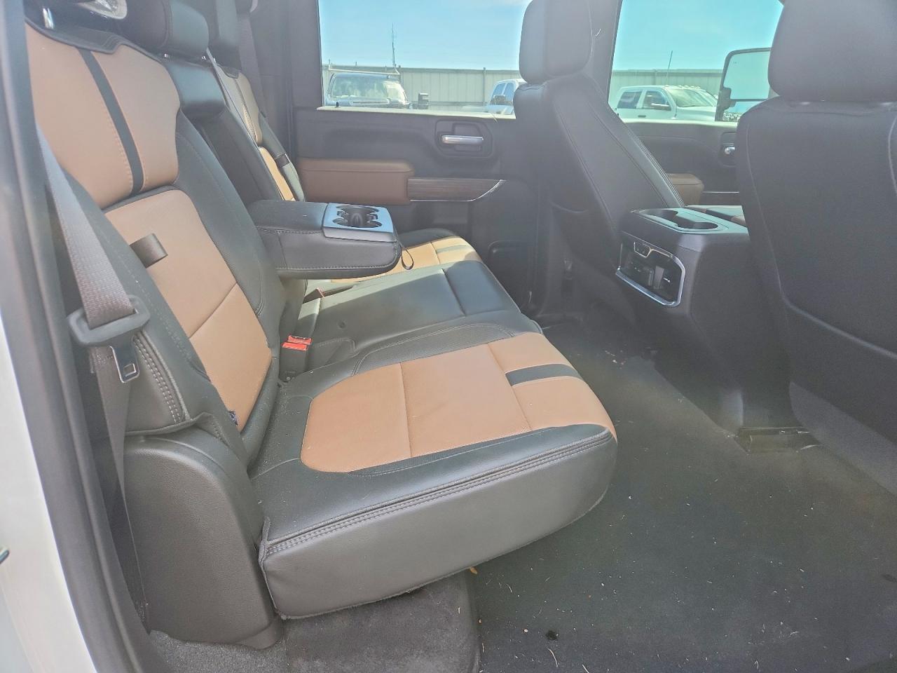 2021 Chevrolet Silverado K3500 High Country - zdjęcie 10