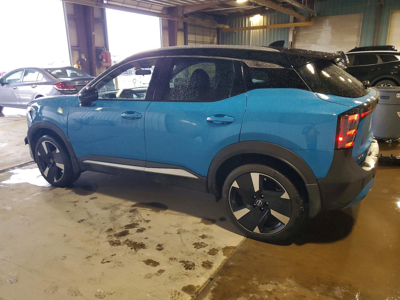 2025 Nissan Kicks Sr - zdjęcie 2