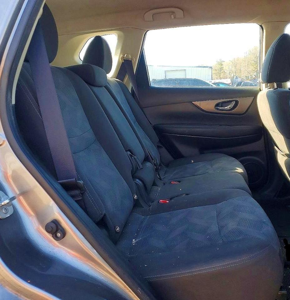 2016 Nissan Rogue S - zdjęcie 11