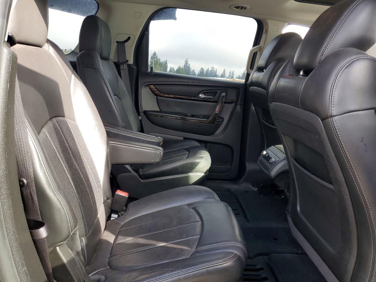 2013 GMC Acadia Denali - zdjęcie 11