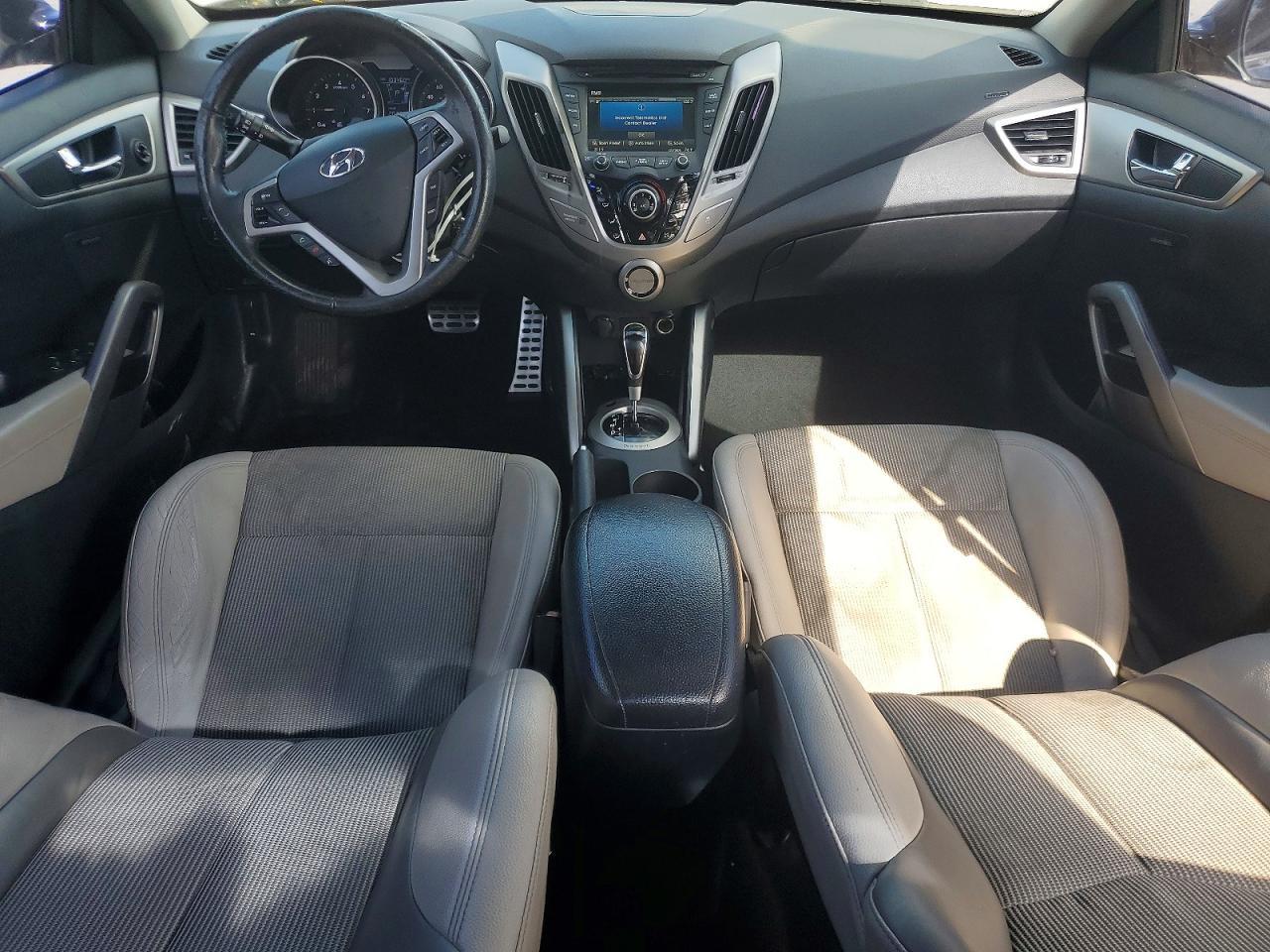 2013 Hyundai Veloster Base - zdjęcie 8