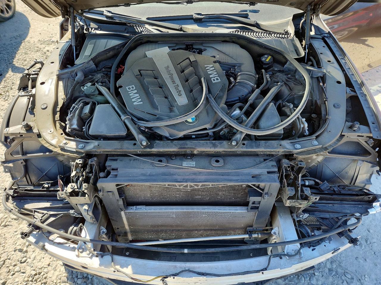 2015 BMW 750 Li - zdjęcie 11