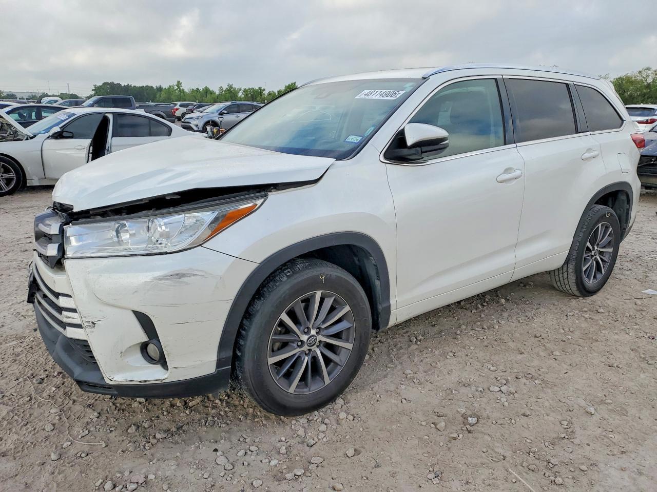 2018 Toyota Highlander Xle - zdjęcie główne