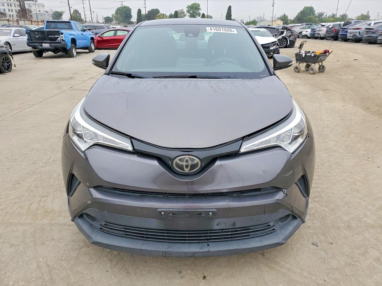 2019 Toyota C-Hr Le - zdjęcie 5
