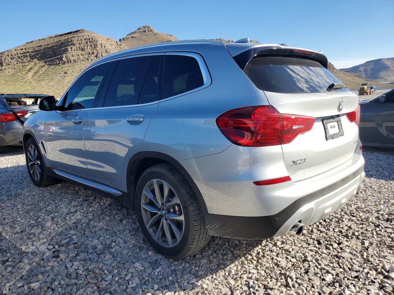 2019 BMW X3 Sdrive30I - zdjęcie 2