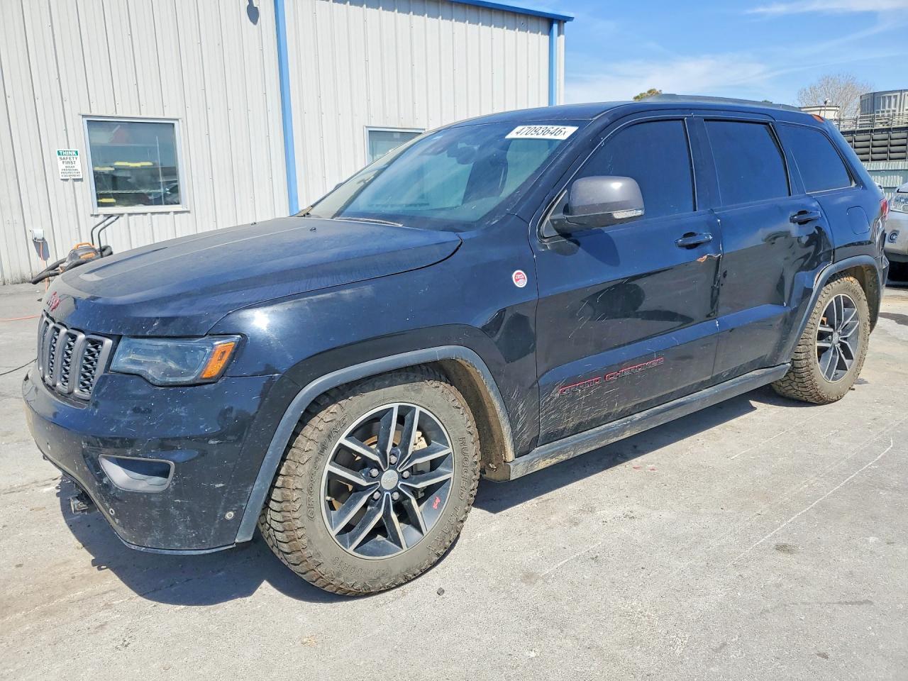 2017 Jeep Grand Cherokee Trailhawk - zdjęcie główne