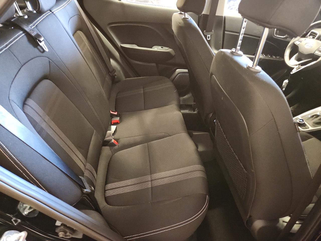 2025 Hyundai Venue Sel - zdjęcie 11