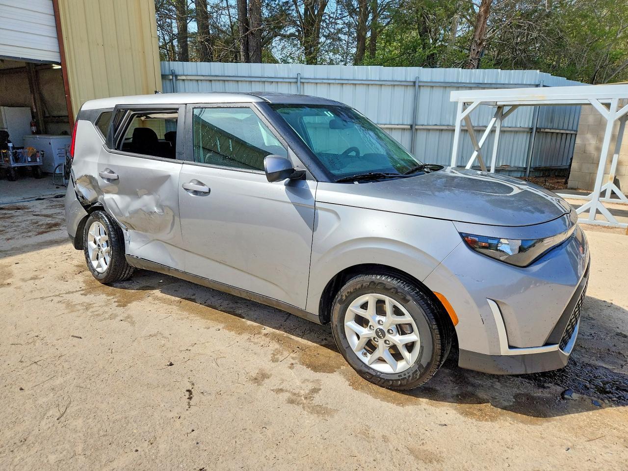 2023 Kia Soul Lx - zdjęcie 4