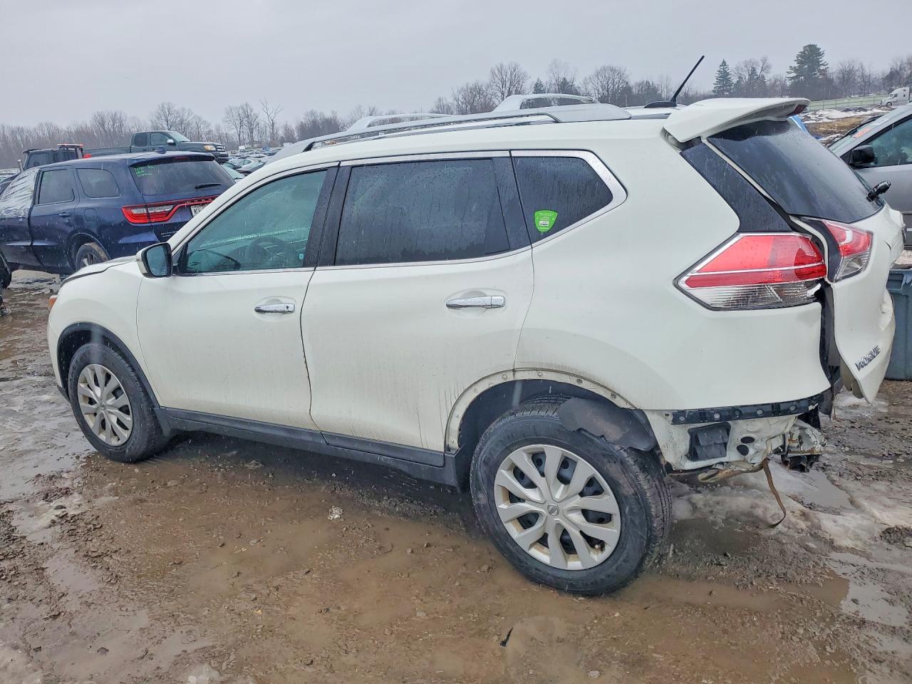 Nissan Rogue - zdjęcie 2