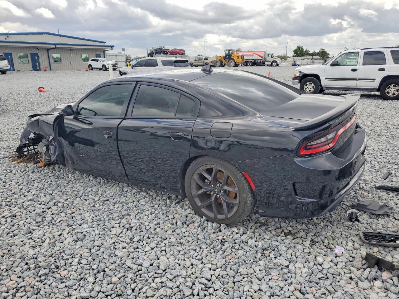 2021 Dodge Charger Gt - zdjęcie 2
