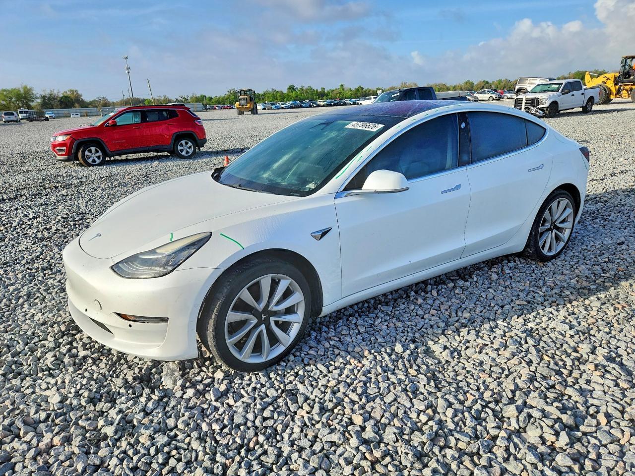 2018 Tesla Model 3 - zdjęcie główne