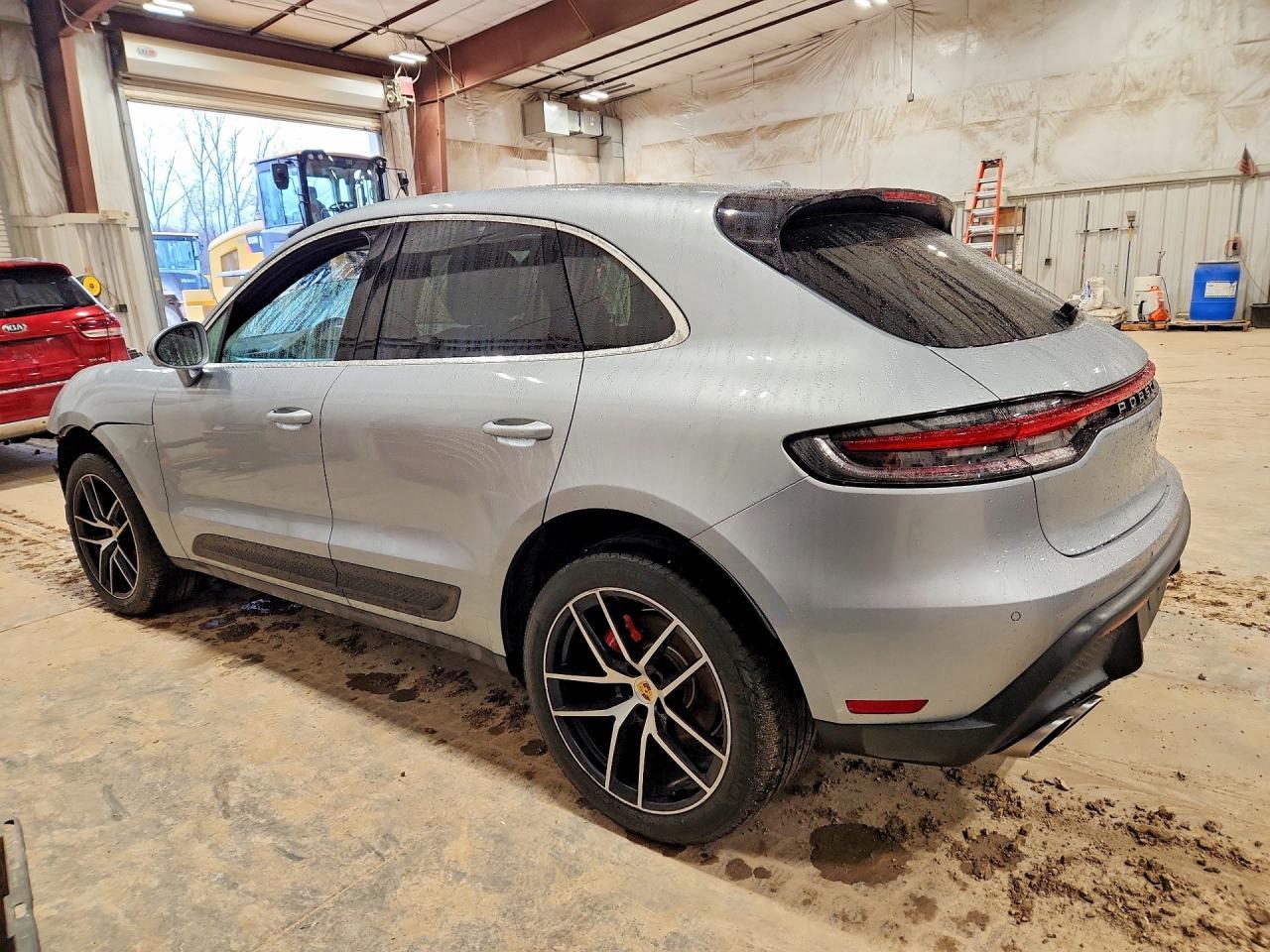 2022 Porsche Macan S - zdjęcie 2