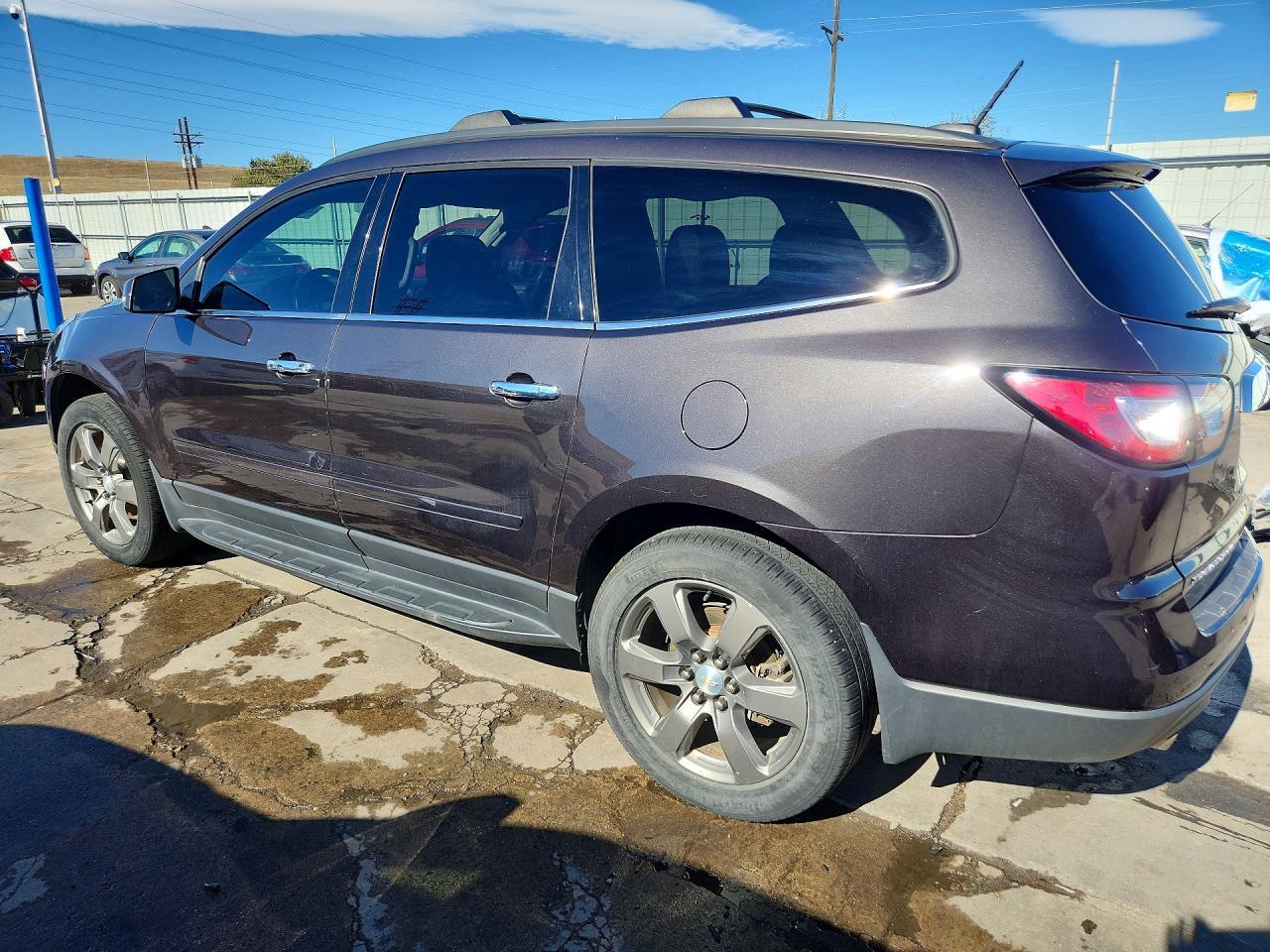 2017 Chevrolet Traverse Lt - zdjęcie 2