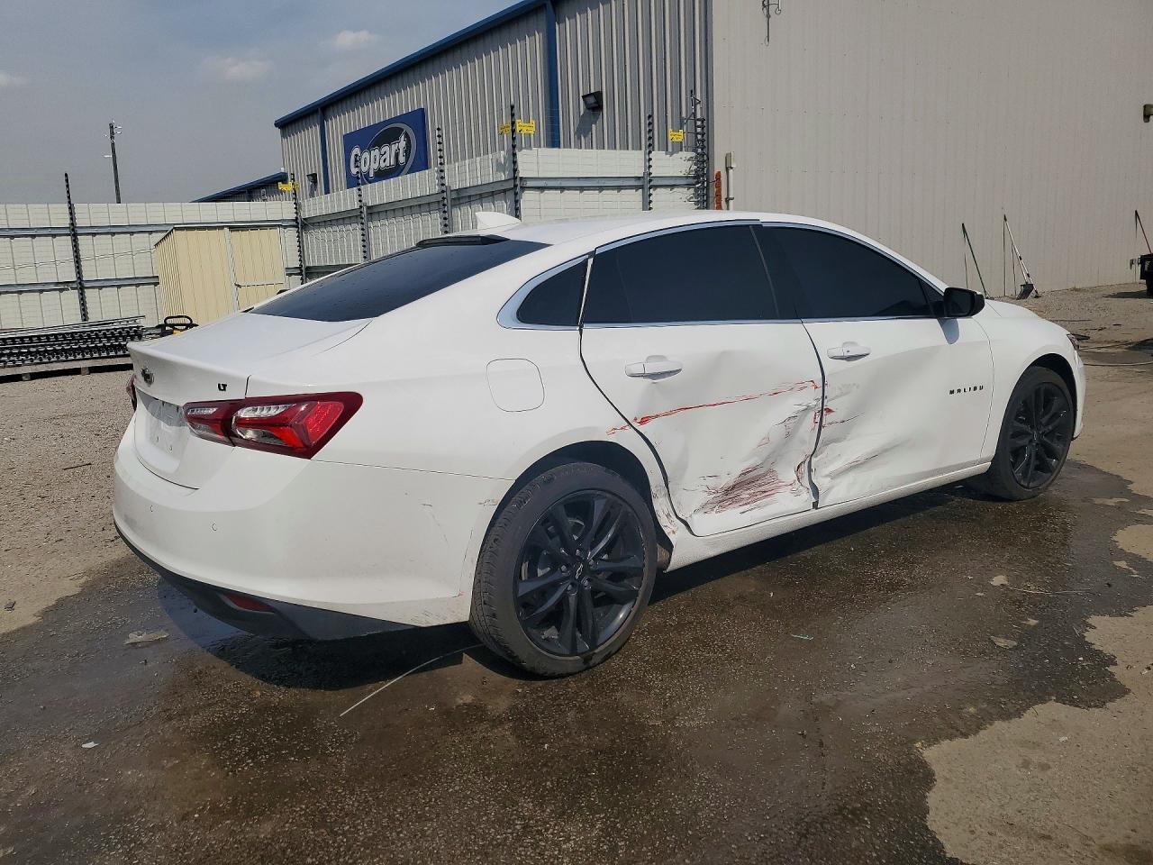 2025 Chevrolet Malibu Lt - zdjęcie 3