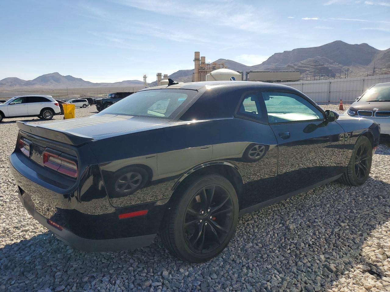2016 Dodge Challenger Sxt - zdjęcie 3