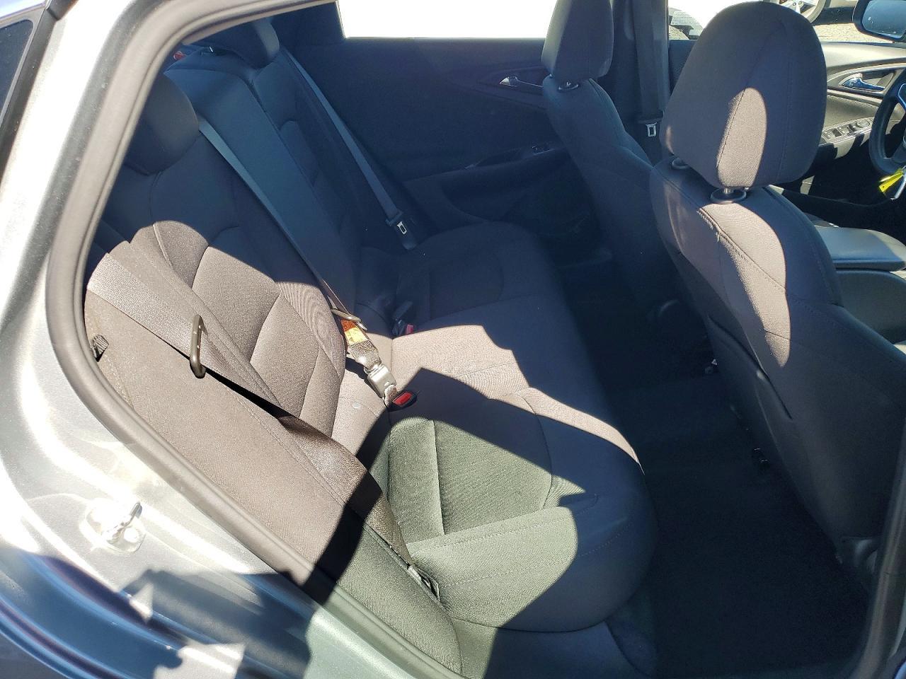 2024 Chevrolet Malibu Ls - zdjęcie 10