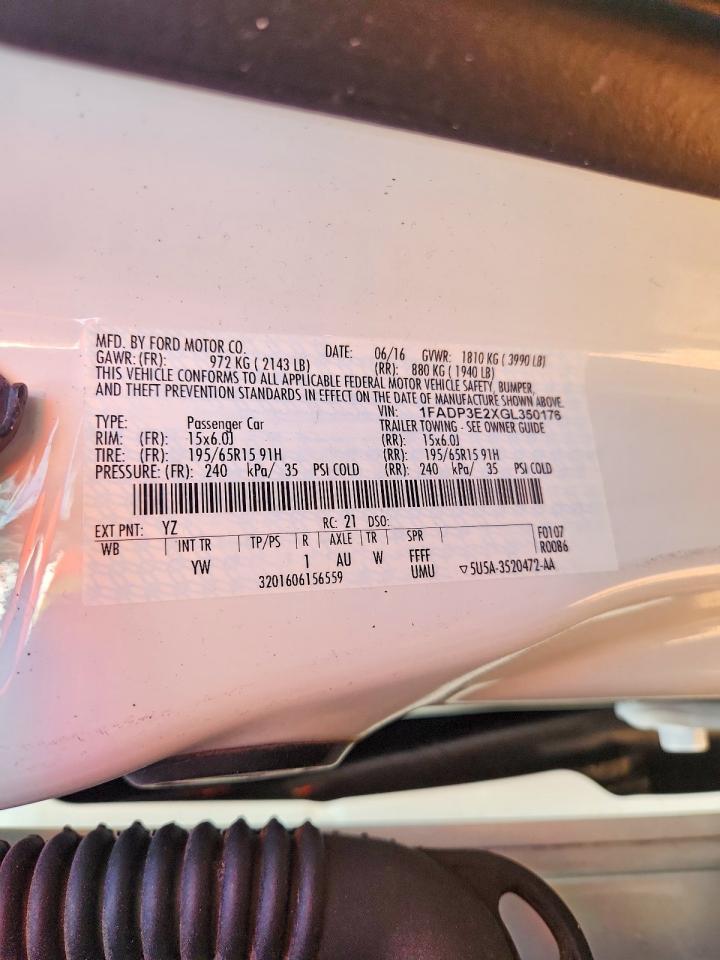 2016 Ford Focus S - zdjęcie 12