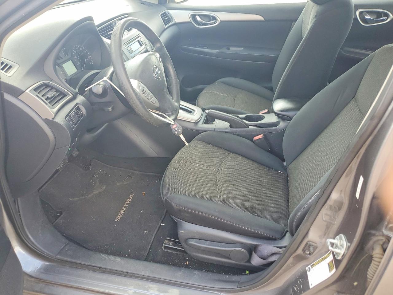 2015 Nissan Sentra S - zdjęcie 7